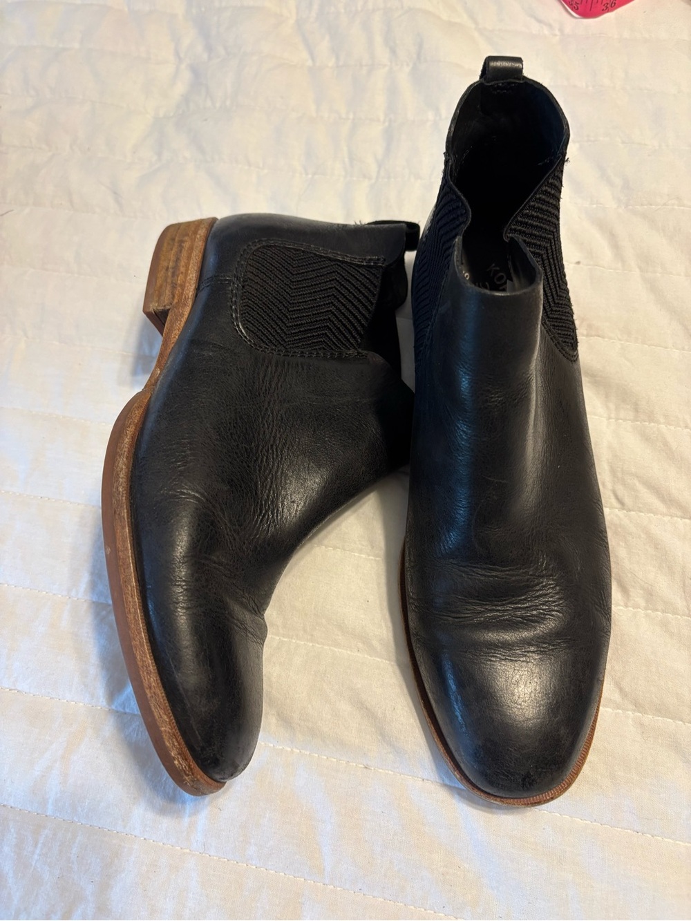 Kork-Ease Kama Boots Women’s 8M Chelsea Black Leather Slip On Low Heel - Picture 4 of 10